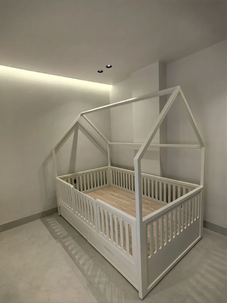 Kids House Bed
